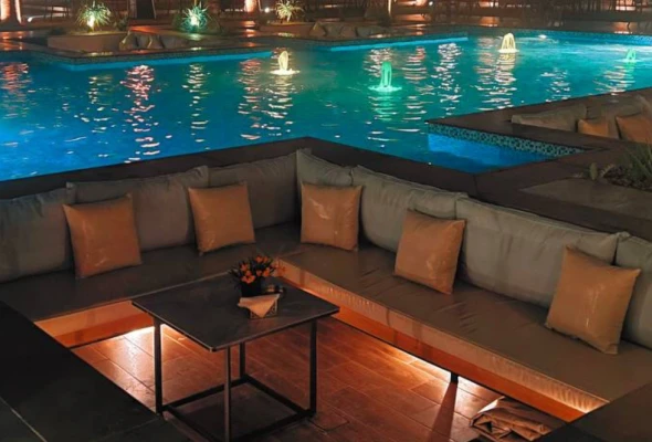 جلسات البحيرة